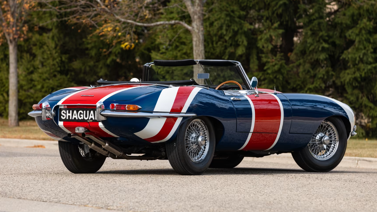 El icónico Jaguar E-Type de Austin Powers será subastado