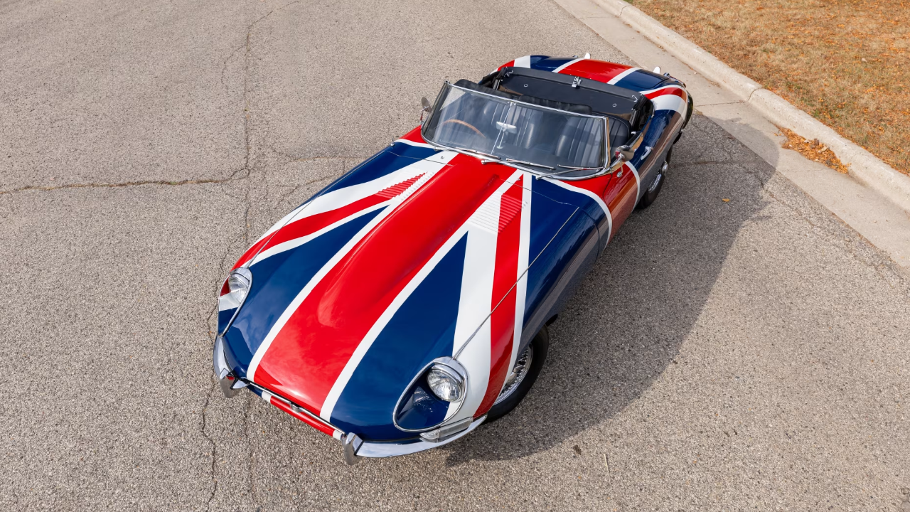 El icónico Jaguar E-Type de Austin Powers será subastado