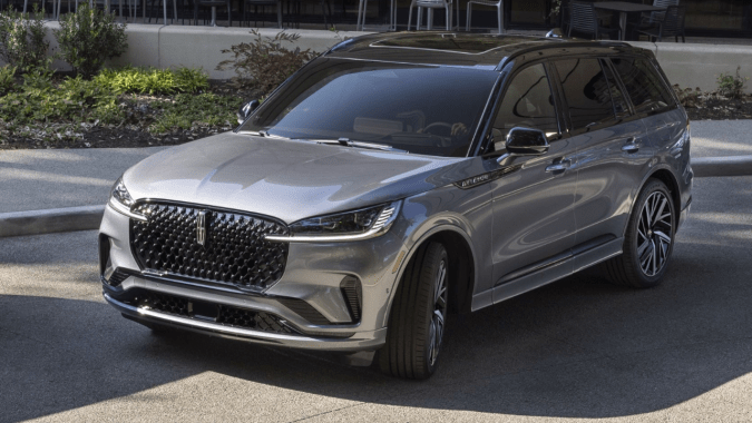 Lincoln Aviator 2025: el SUV de lujo actualizado ya está en México
