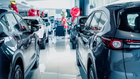 El truco en USA: ahorrar al comprar autos a fin de mes