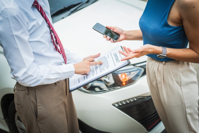 ¿Cuánto cuesta un seguro de auto al mes en Estados Unidos?