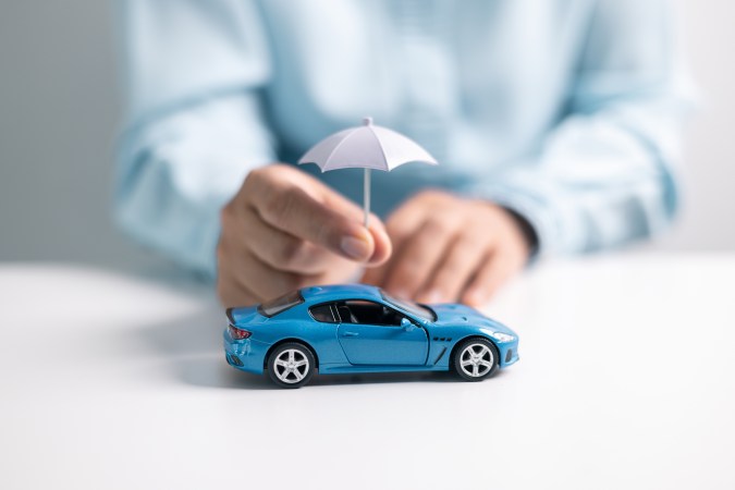 seguros de carros baratos cerca de mi