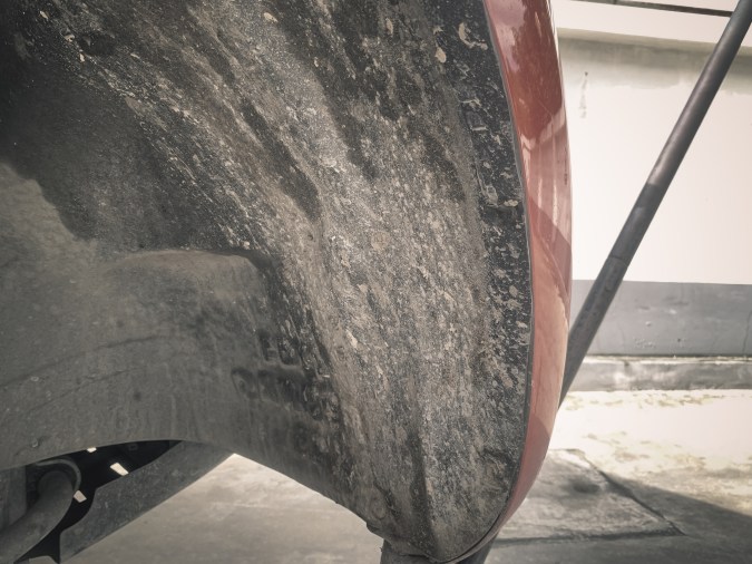 Cómo limpiar los guardabarros del auto de manera efectiva