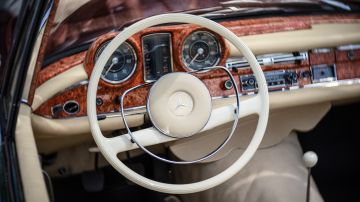 El video viral de un impecable Mercedes de 1958