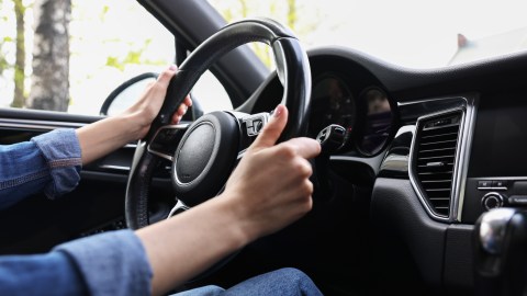 Qué es la licencia de conducir permanente y cómo obtenerla: 10 claves
