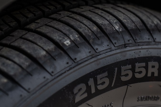 Compra inteligente: cómo ahorrar al adquirir llantas nuevas