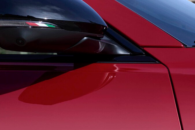 Alfa Romeo Tonale 2025: híbrido y gasolina