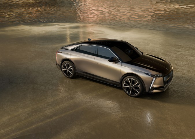 DS N8: el primer eléctrico de la marca con elegancia y lujo