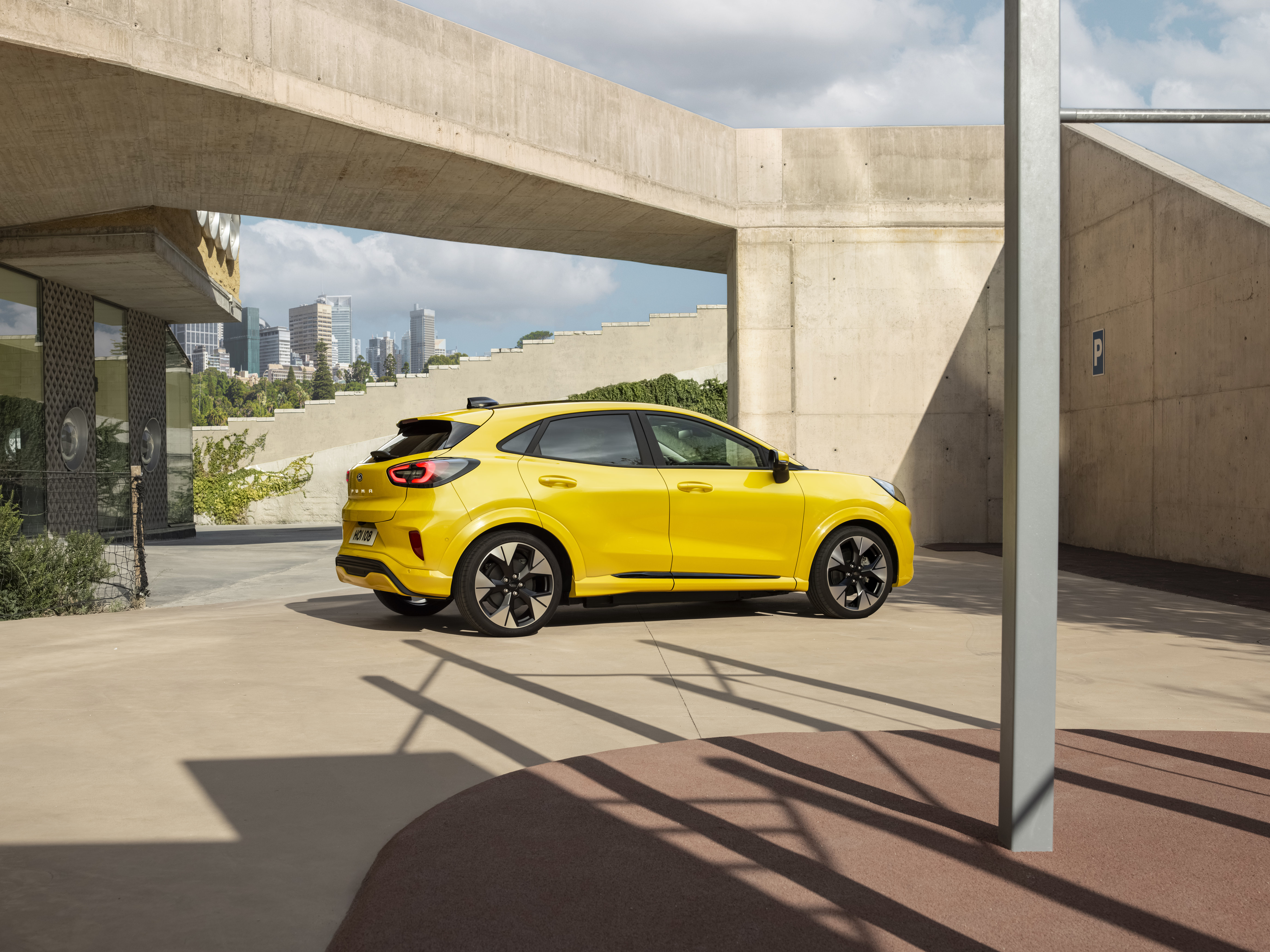 Ford Puma Gen-E 2025 se vuelve eléctrico