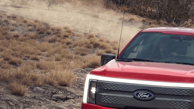 Desde pick-up hasta deportivos, estos son los autos de Santa Claus