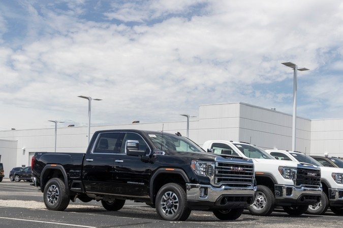 GM retira 130.000 pick-ups por fallo grave en puerta trasera