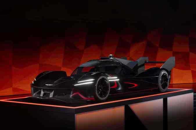 Genesis presenta su equipo de carreras y nuevo hipercoche