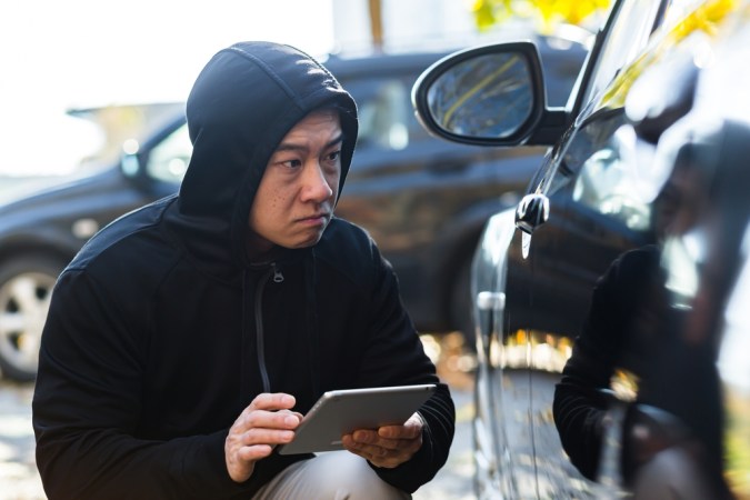 Hackeo de faros: así roban tu auto sin que te des cuenta