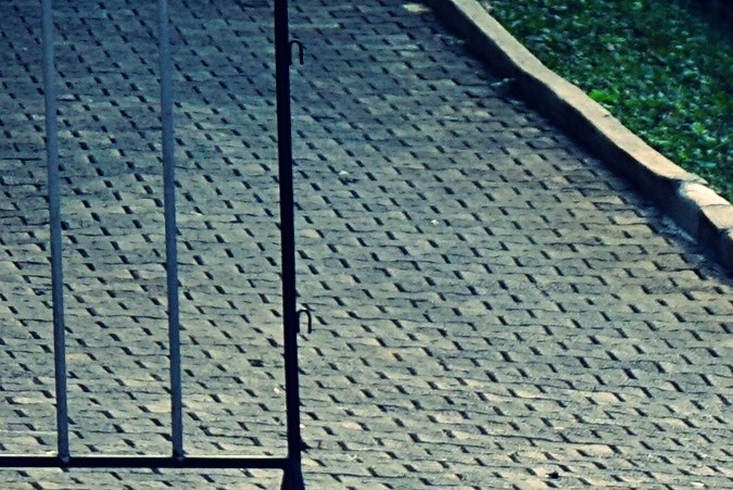 Diferencias entre líneas amarillas continuas y discontinuas