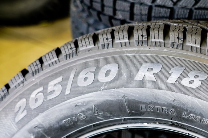 Qué significan las letras en tus neumáticos