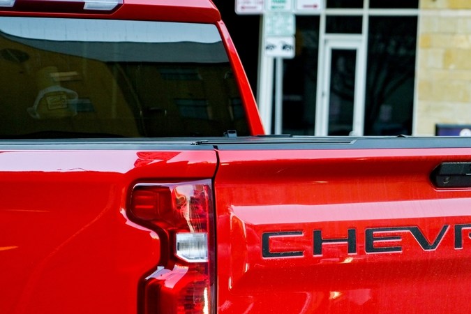 GM retira 130.000 pick-ups por fallo grave en puerta trasera