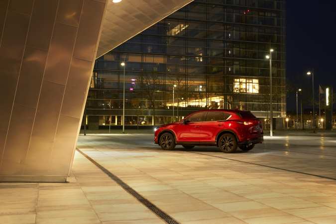 Mazda CX-5 2025: un SUV compacto que sigue brillando