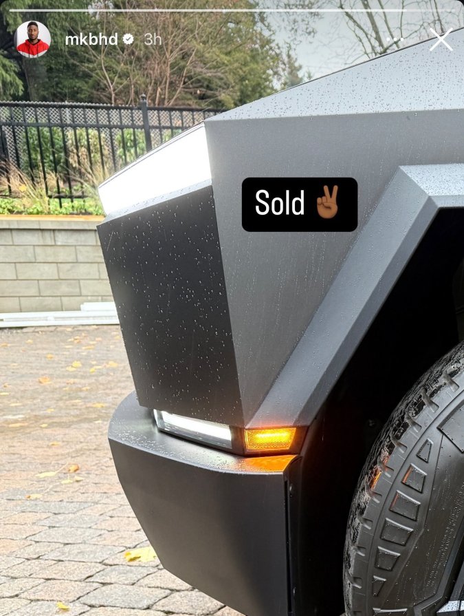 Por qué este youtuber cambió su Cybertruck por una Rivian