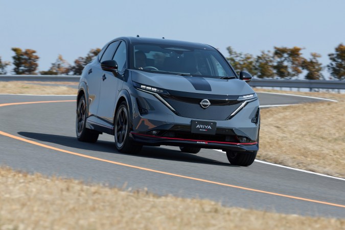 Los vehículos más cercanos a ser autos autónomos en 2025