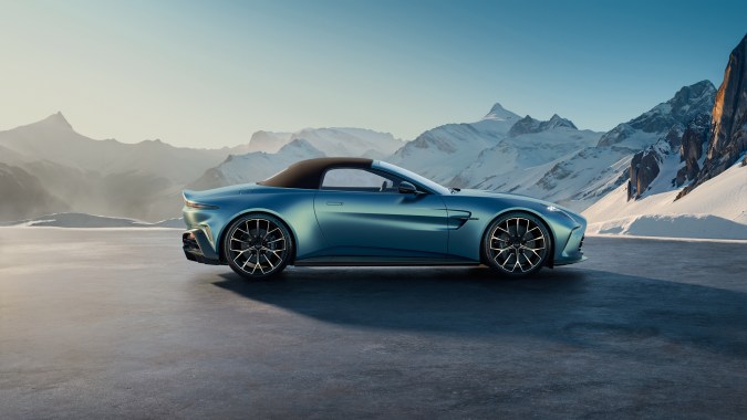 Aston Martin Vantage Roadster: aventuras para altas velocidades