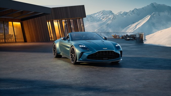 Aston Martin Vantage Roadster: aventuras para altas velocidades