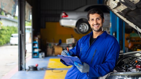 Dónde conseguir trabajo de mecánico automotriz en USA