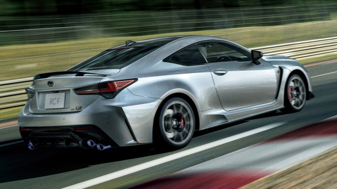 Lexus despide al RC con una versión final para 2025