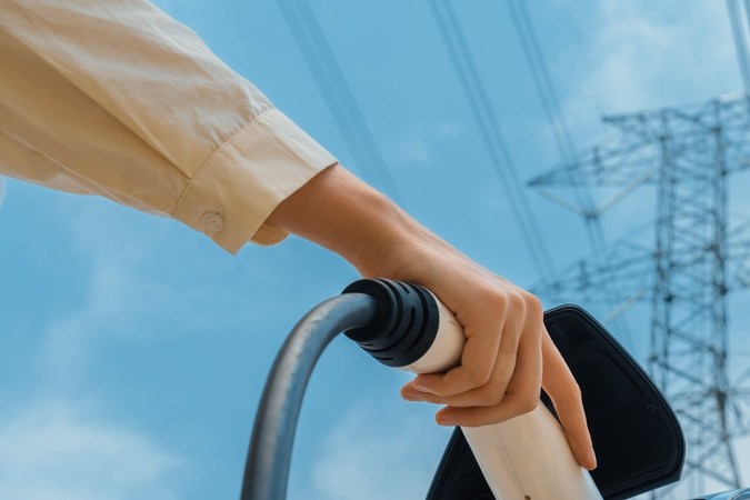 Nuevas amenazas de Trump para los autos eléctricos en EE.UU