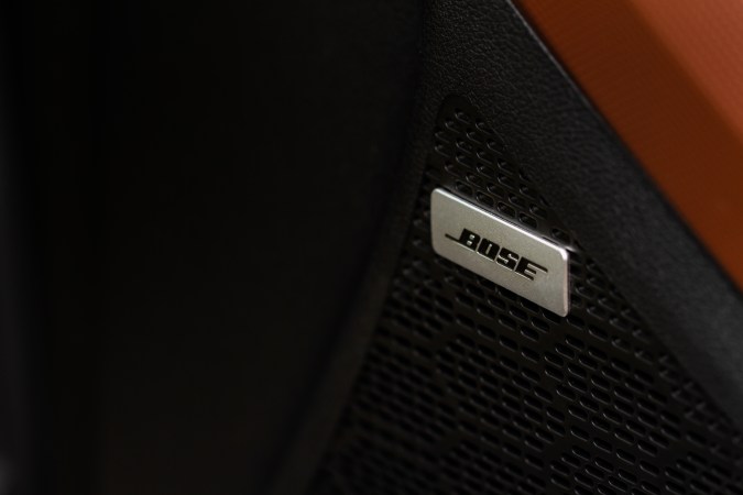 Bose vs Harman Kardon: ¿cuál ofrece el mejor sonido en el auto?