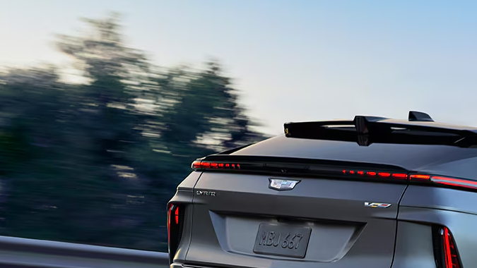 Cadillac Lyriq V 2026: rendimiento y artesanía americana