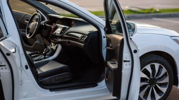 Quitar ruidos en las puertas del auto: soluciones
