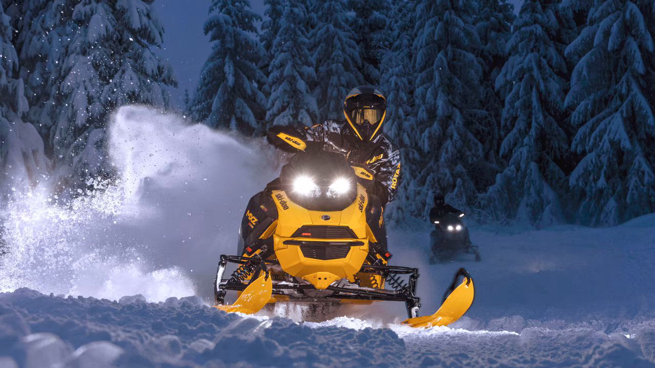 Ski-Doo MXZ 2025