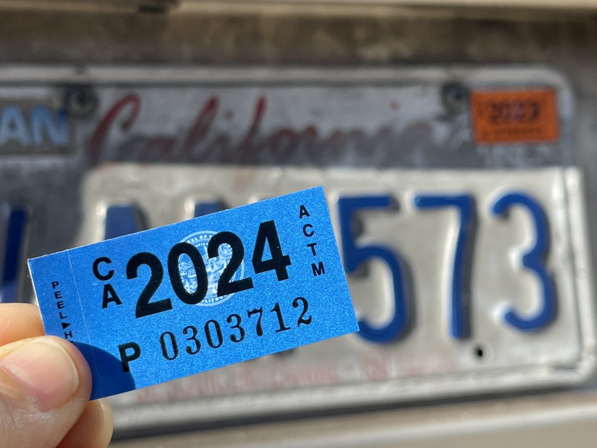 Renovación de sticker de placas North Carolina - Siempre Auto