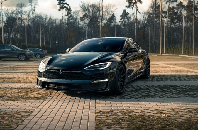 Los autos de los millonarios: ¿Qué conducen hoy?