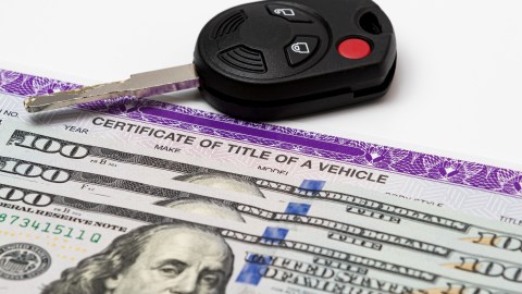 título para un vehículo nuevo en NJ