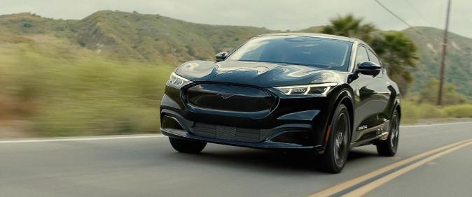 Ford Mustang Mach-E eléctrico supera al clásico en ventas
