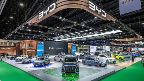 BYD presenta su SUV más lujoso: potente y más barato que un Tesla