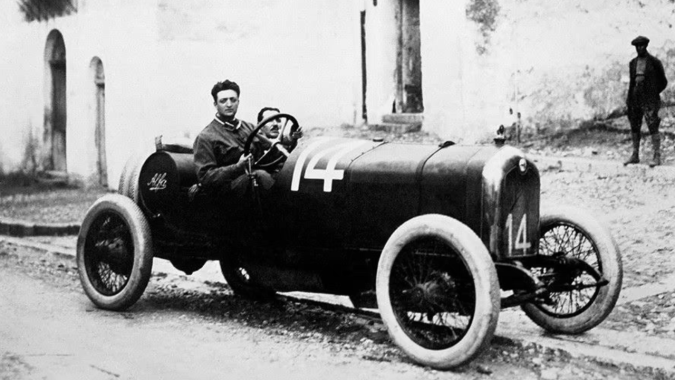Leyenda de los autos: quién fue Enzo Ferrari