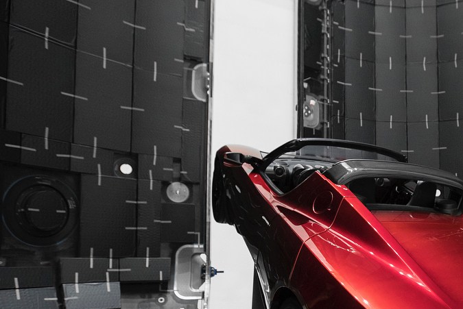 Qué fue del Tesla Roadster que Elon Musk envió al espacio en 2018