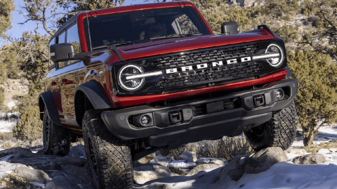Ford retira unas 150,000 Broncos por fallas en amortiguadores