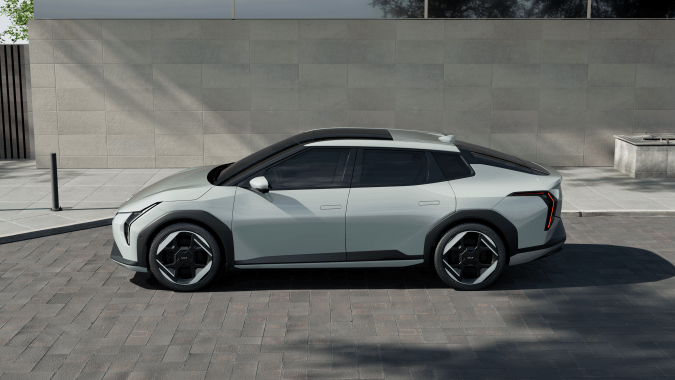 Kia EV4: primeras imágenes del futuro eléctrico
