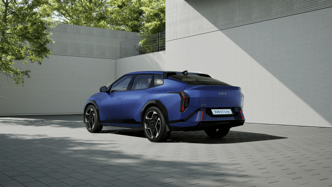 Kia EV4: primeras imágenes del futuro eléctrico