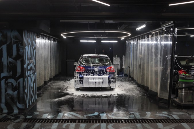 Autolavado "sin contacto": ventajas y desventajas