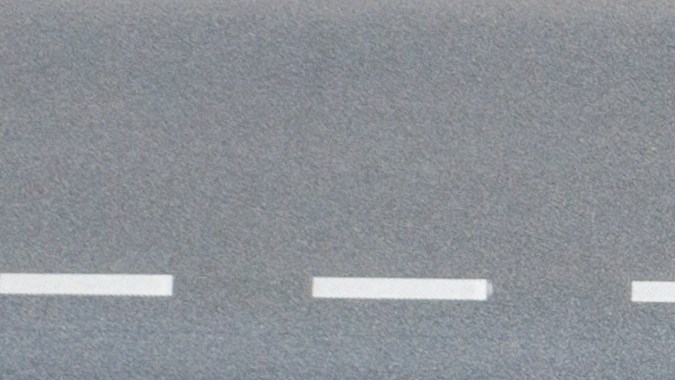 Cuál es el carril correcto para conducir según la ley