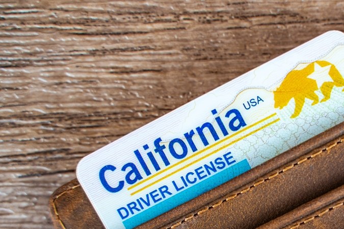 Licencia de conducir y tarjeta de privilegio de conducir: ¿Son lo mismo?
