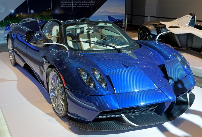 Cuánto cuesta un carro Pagani