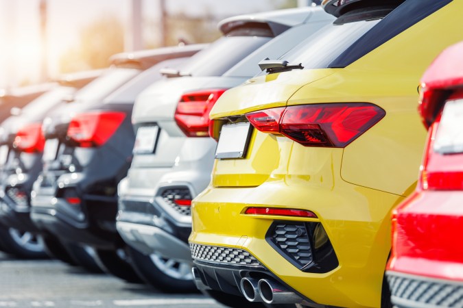 Cómo sacar una licencia para comprar carros en subasta en New York