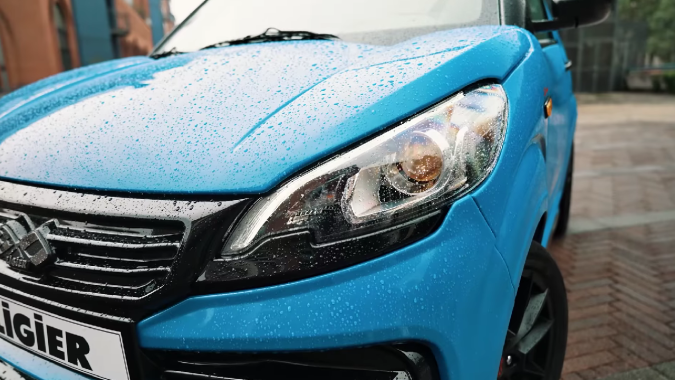 Ligier JS50: el mini auto con diseño de cupé y tecnología avanzada