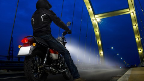 Cómo mejorar las luces de tu moto: más visibilidad, más seguridad