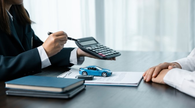 Consejos para combatir el aumento del seguro del auto este 2025